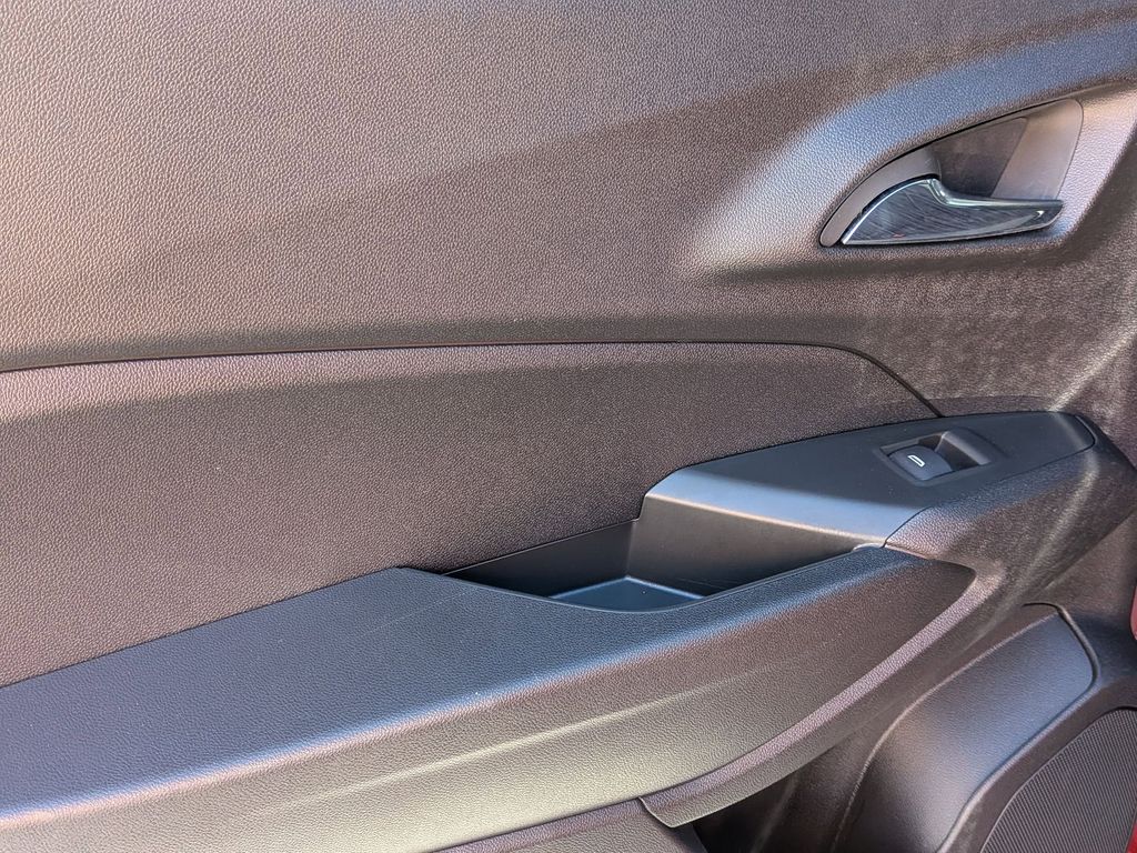 Thumbnail: 2025 Chevrolet Trax - 24