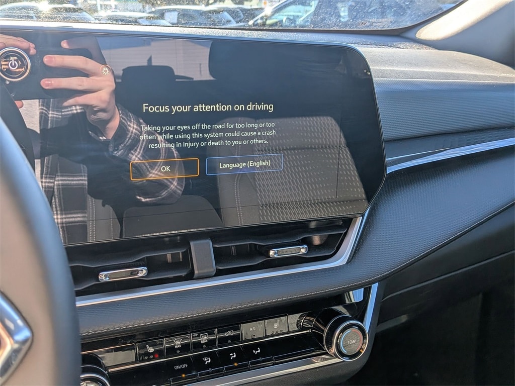 Thumbnail: 2025 Chevrolet Equinox - 14