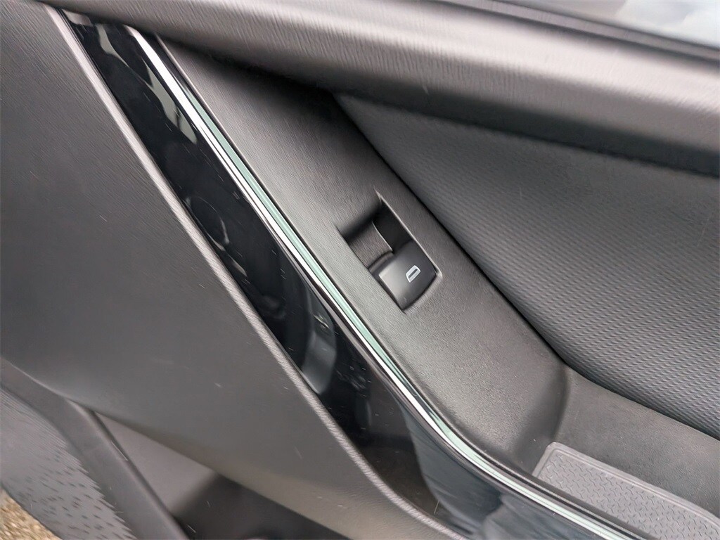 Thumbnail: 2025 Chevrolet Equinox - 32