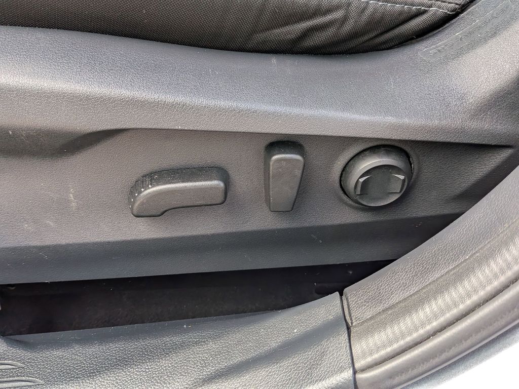 Thumbnail: 2025 Subaru Outback - 14