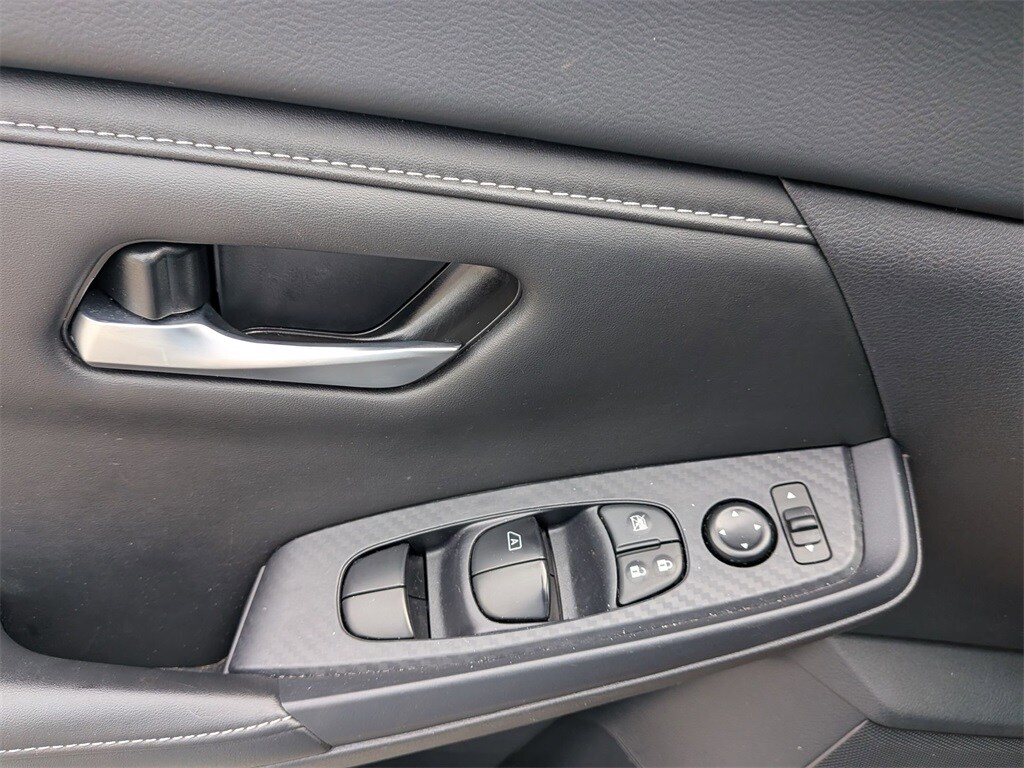 Thumbnail: 2024 Nissan Sentra - 9