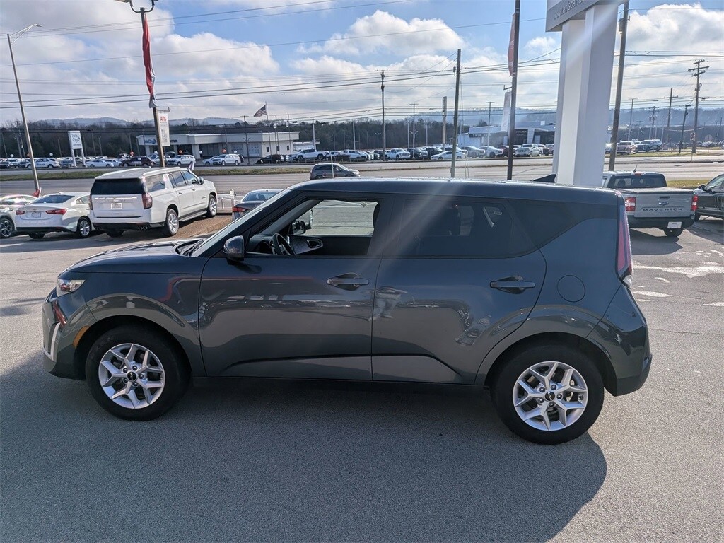 Thumbnail: 2024 Kia Soul - 10