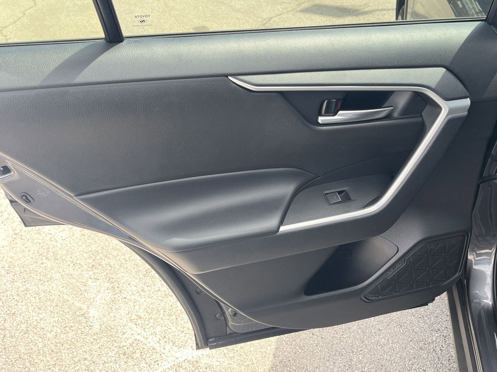 Thumbnail: 2025 Toyota RAV4 - 26