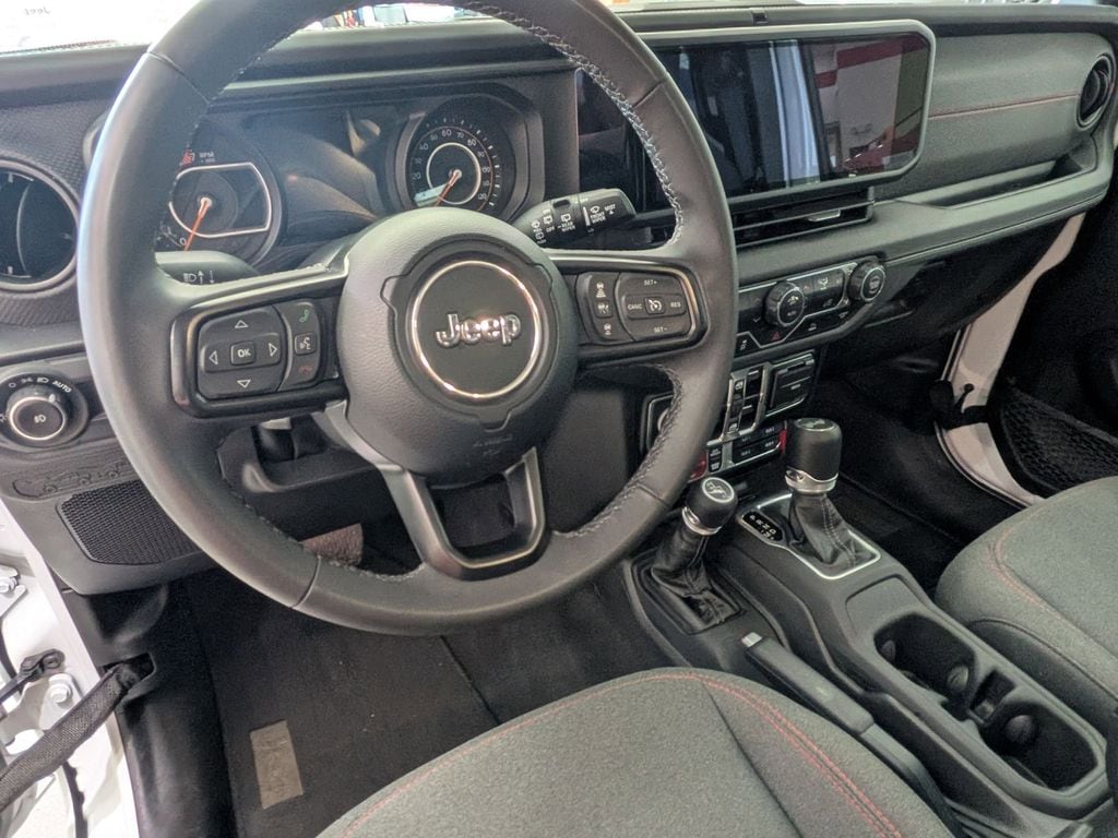 Thumbnail: 2025 Jeep Wrangler - 11