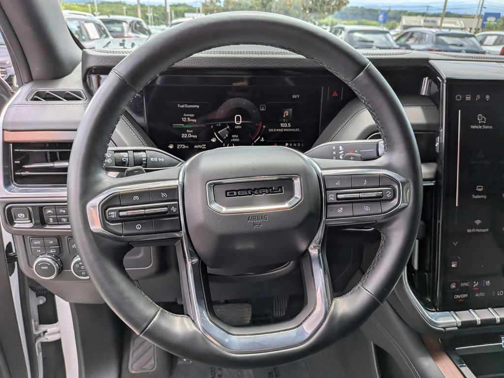 Thumbnail: 2025 GMC Yukon XL - 22