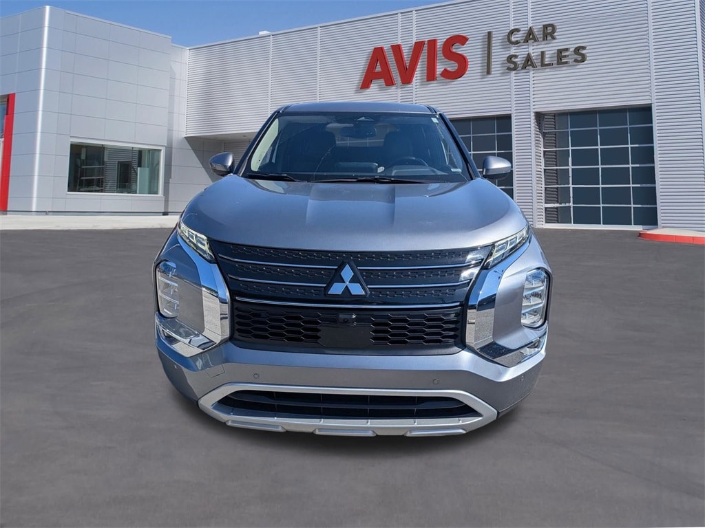 Thumbnail: 2024 Mitsubishi Outlander - 2