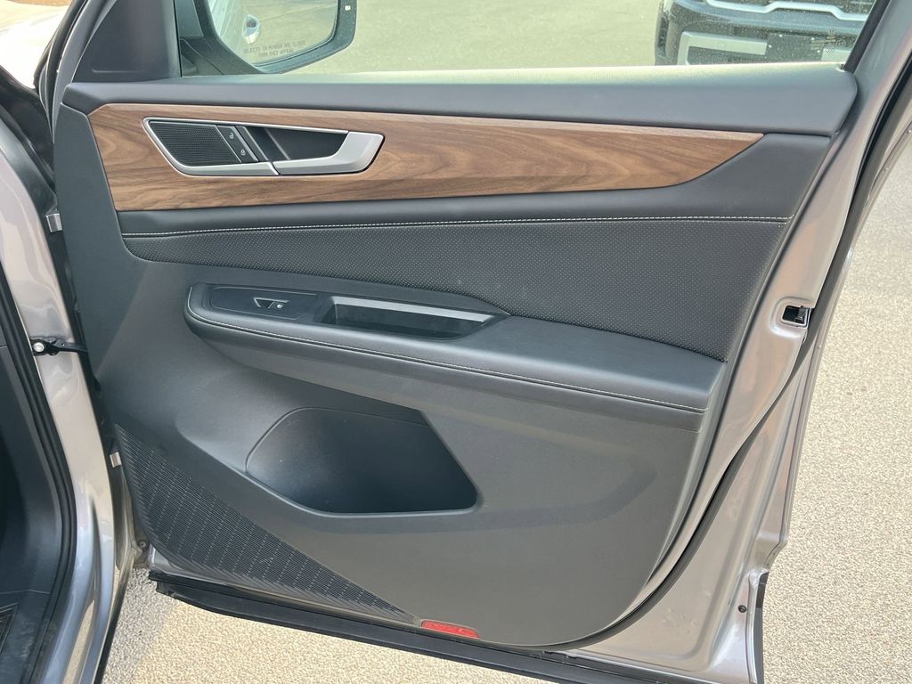 Thumbnail: 2025 Volkswagen Atlas - 33