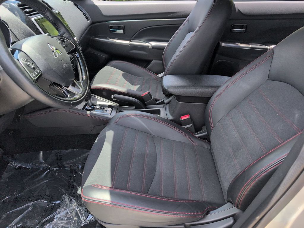 Thumbnail: 2025 Mitsubishi Outlander Sport - 24