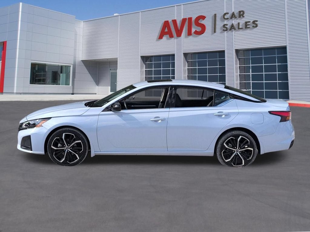 Thumbnail: 2025 Nissan Altima - 10