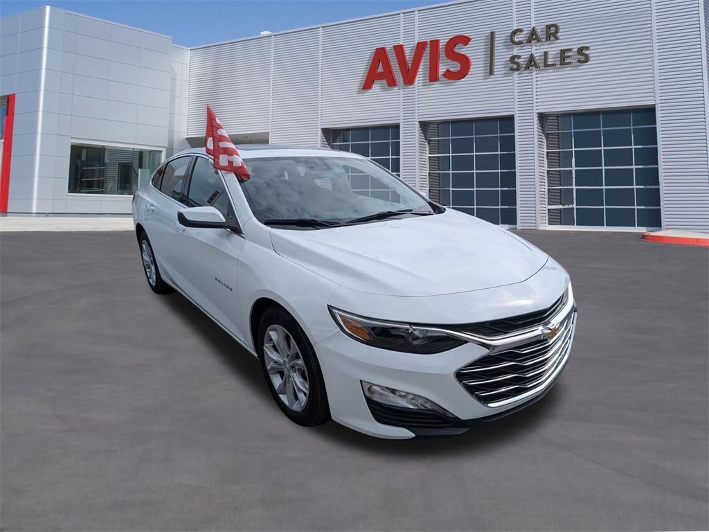 Thumbnail: 2024 Chevrolet Malibu - 3