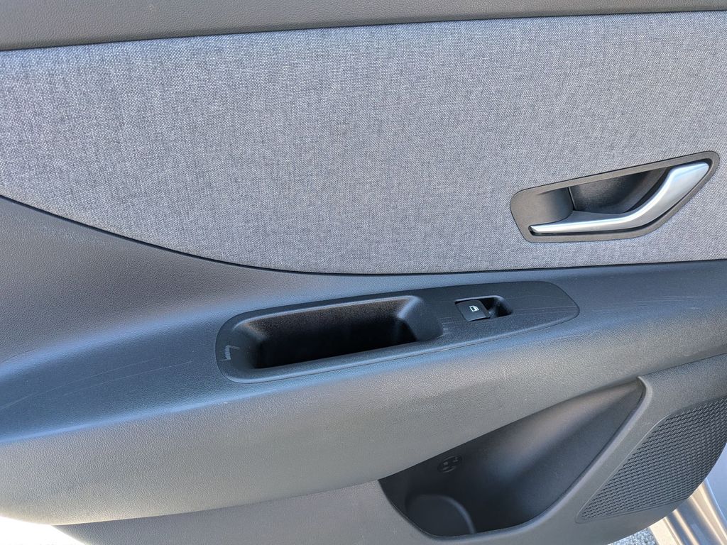 Thumbnail: 2025 Hyundai Elantra - 27