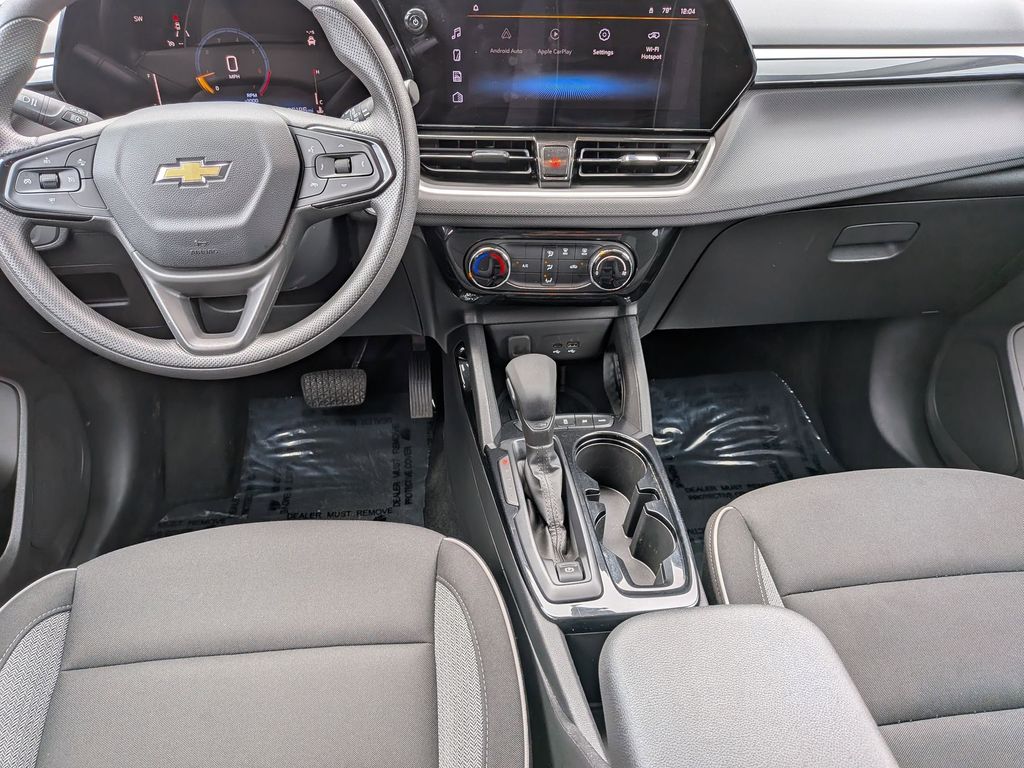 Thumbnail: 2025 Chevrolet TrailBlazer - 22