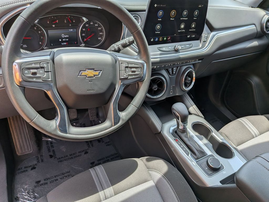 Thumbnail: 2025 Chevrolet Blazer - 15