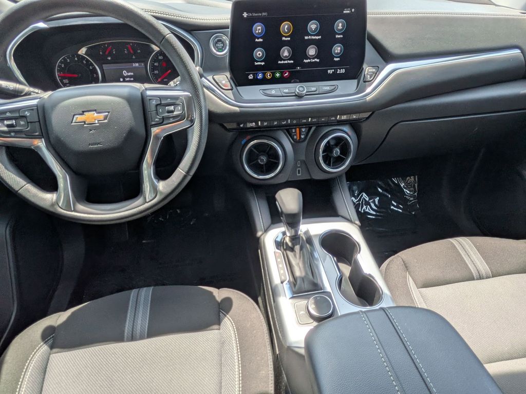 Thumbnail: 2025 Chevrolet Blazer - 23