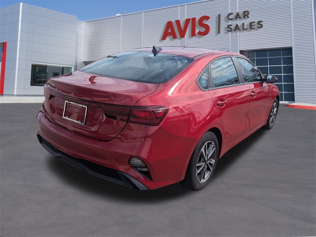 Thumbnail: 2024 Kia Forte - 6