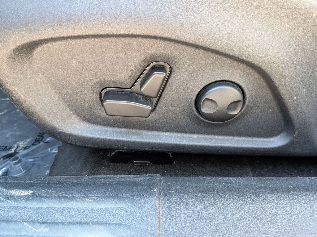 Thumbnail: 2025 Jeep Compass - 14