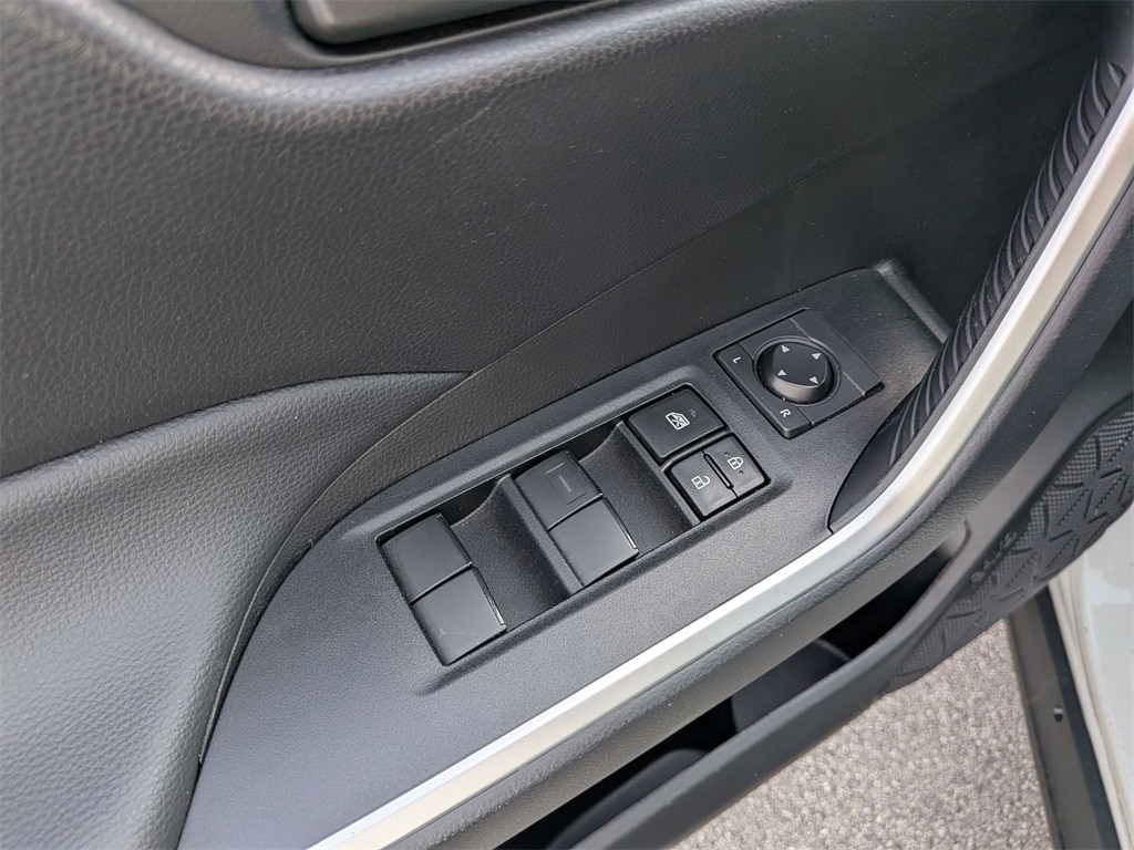 Thumbnail: 2025 Toyota RAV4 - 13