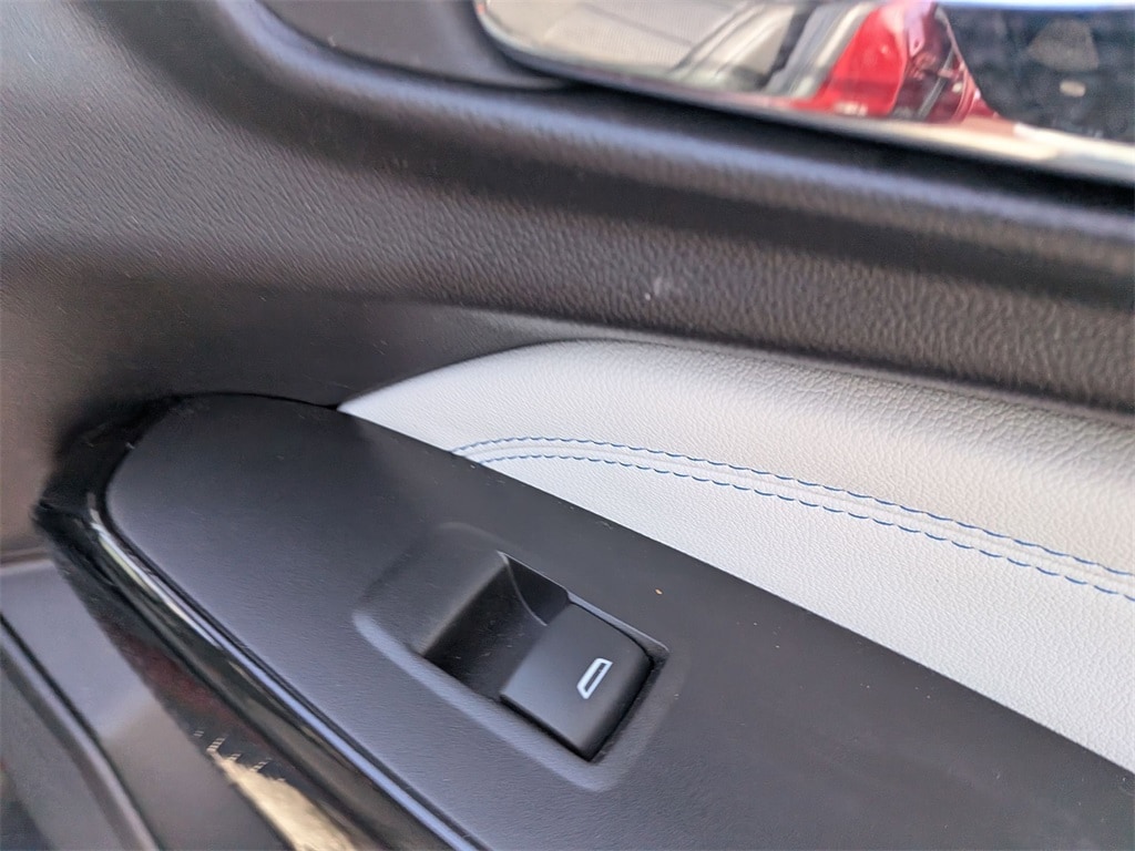 Thumbnail: 2025 Chevrolet Trax - 32