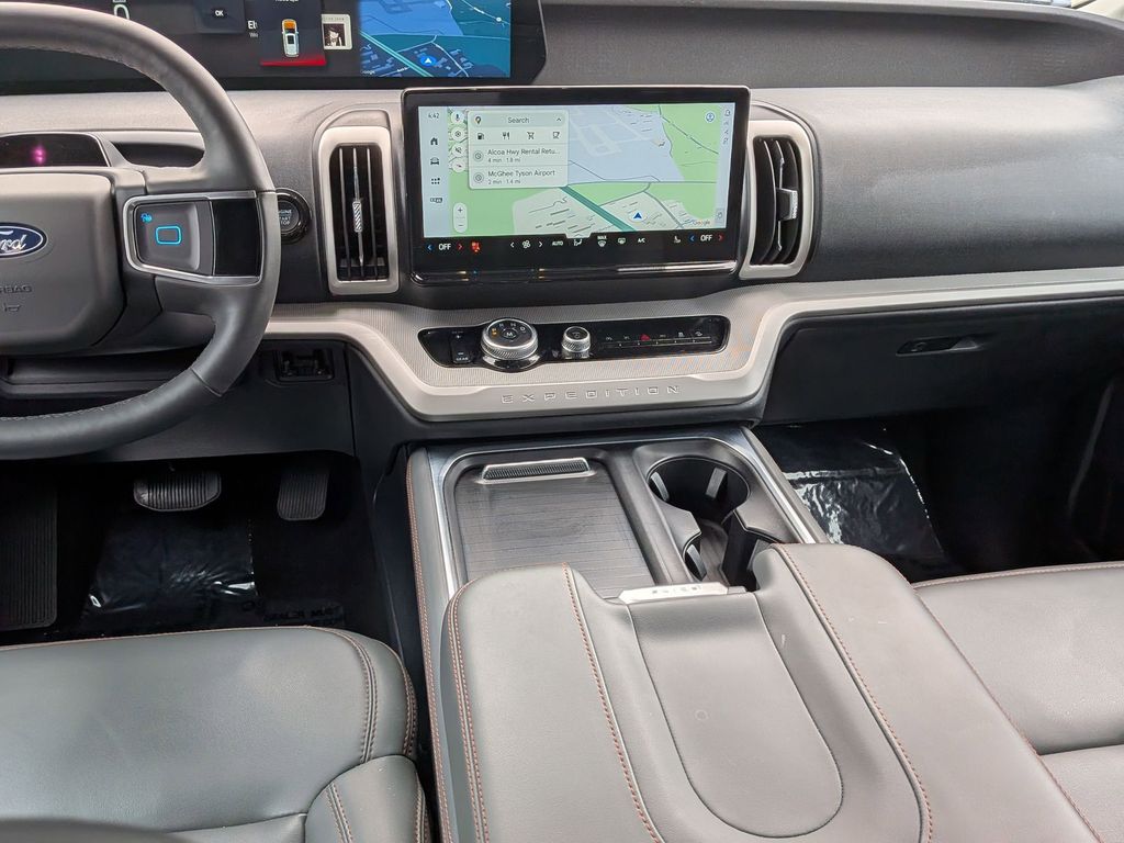 Thumbnail: 2025 Ford Expedition - 26