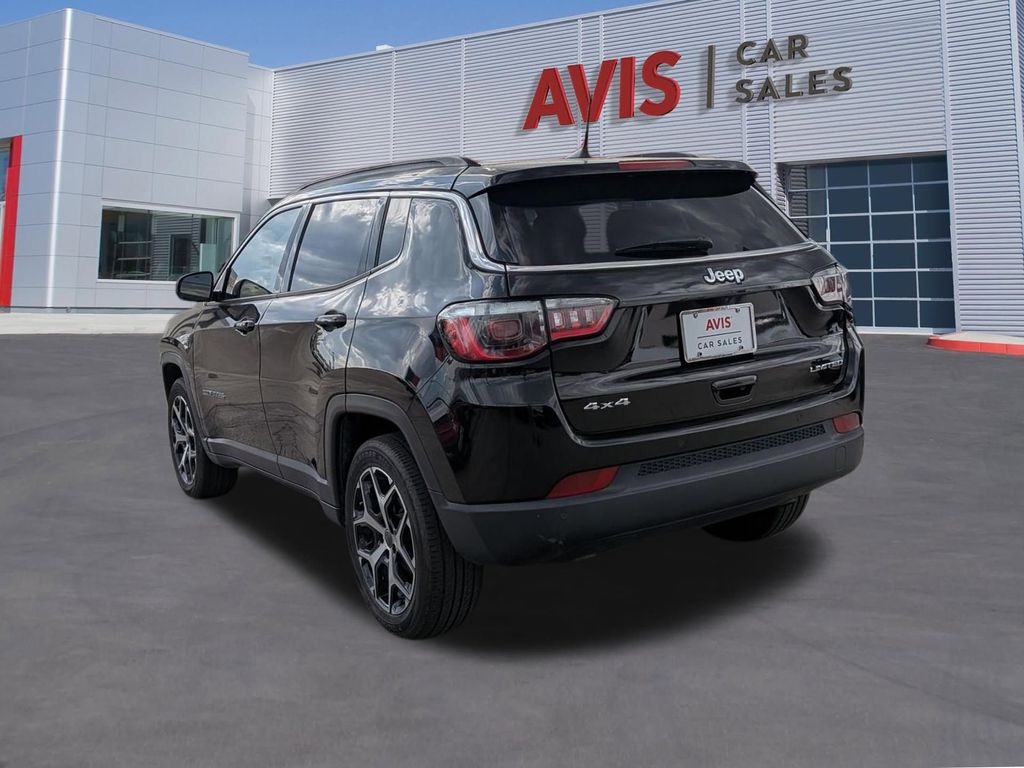 Thumbnail: 2025 Jeep Compass - 9