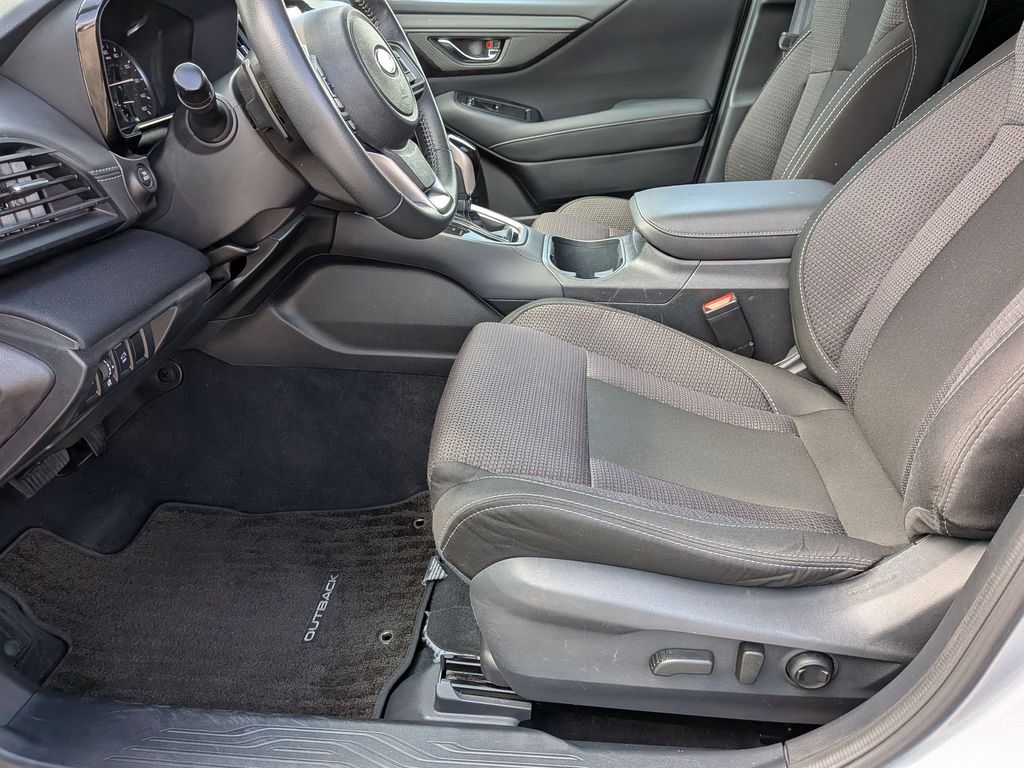 Thumbnail: 2025 Subaru Outback - 24
