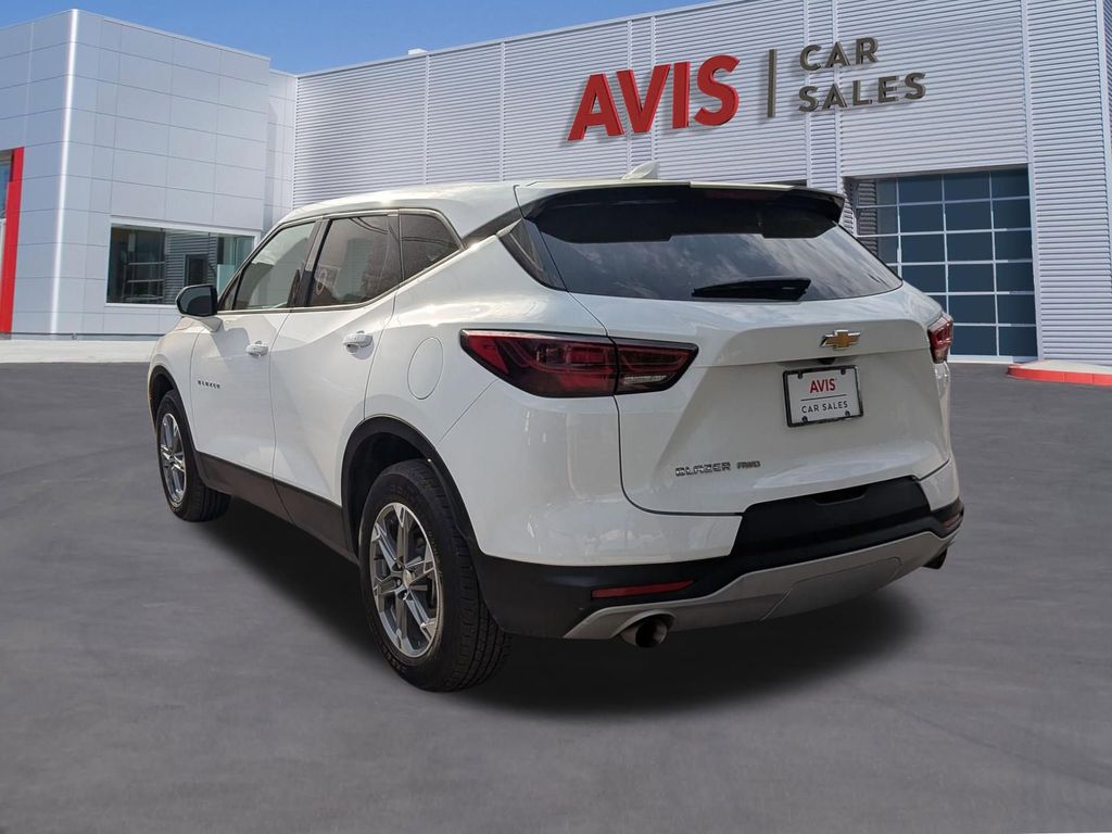 Thumbnail: 2025 Chevrolet Blazer - 9