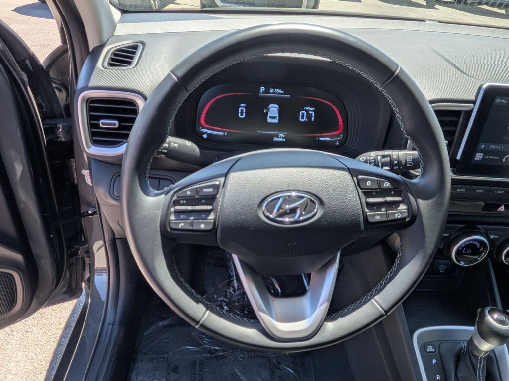 Thumbnail: 2025 Hyundai Venue - 21