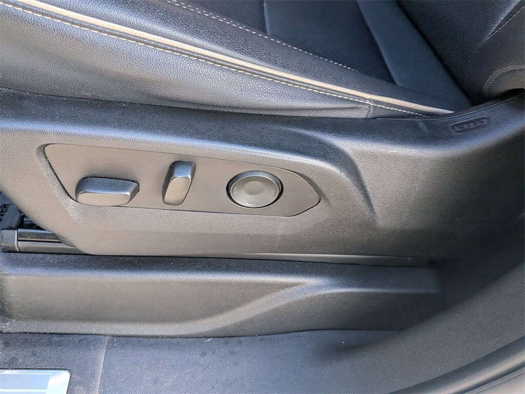 Thumbnail: 2023 Chevrolet Suburban - 11