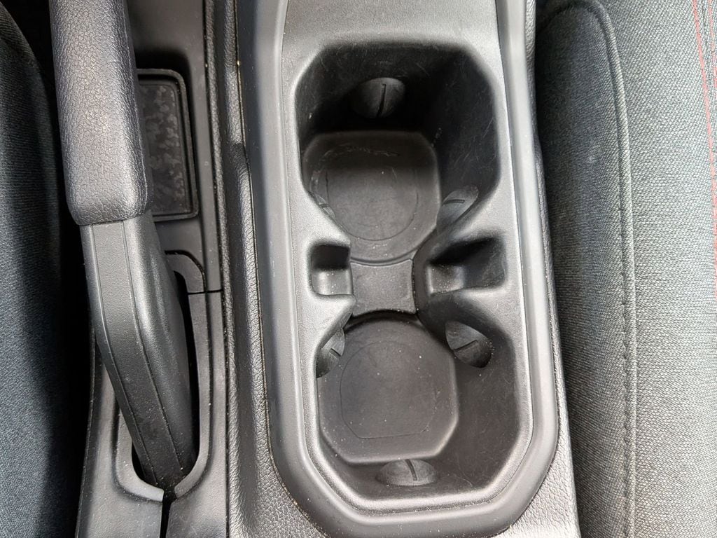 Thumbnail: 2025 Jeep Wrangler - 22