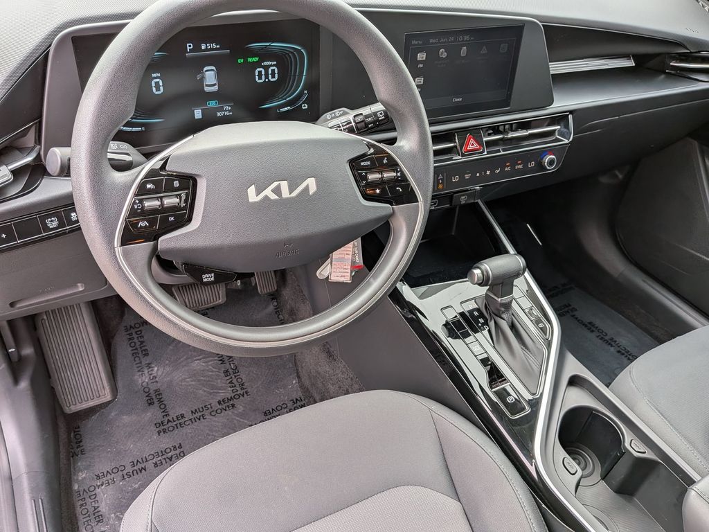 Thumbnail: 2025 Kia Niro - 14