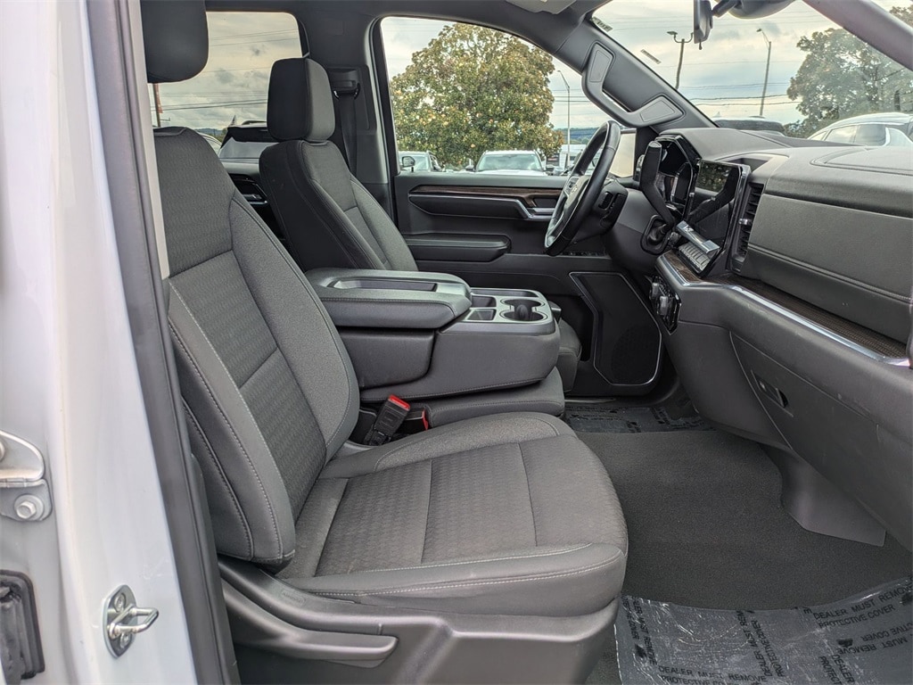 Thumbnail: 2023 Chevrolet Silverado 1500 - 30