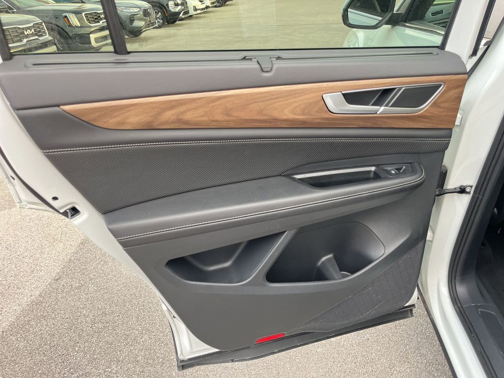 Thumbnail: 2025 Volkswagen Atlas - 26