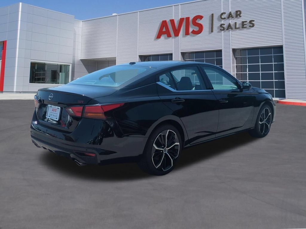 Thumbnail: 2025 Nissan Altima - 6