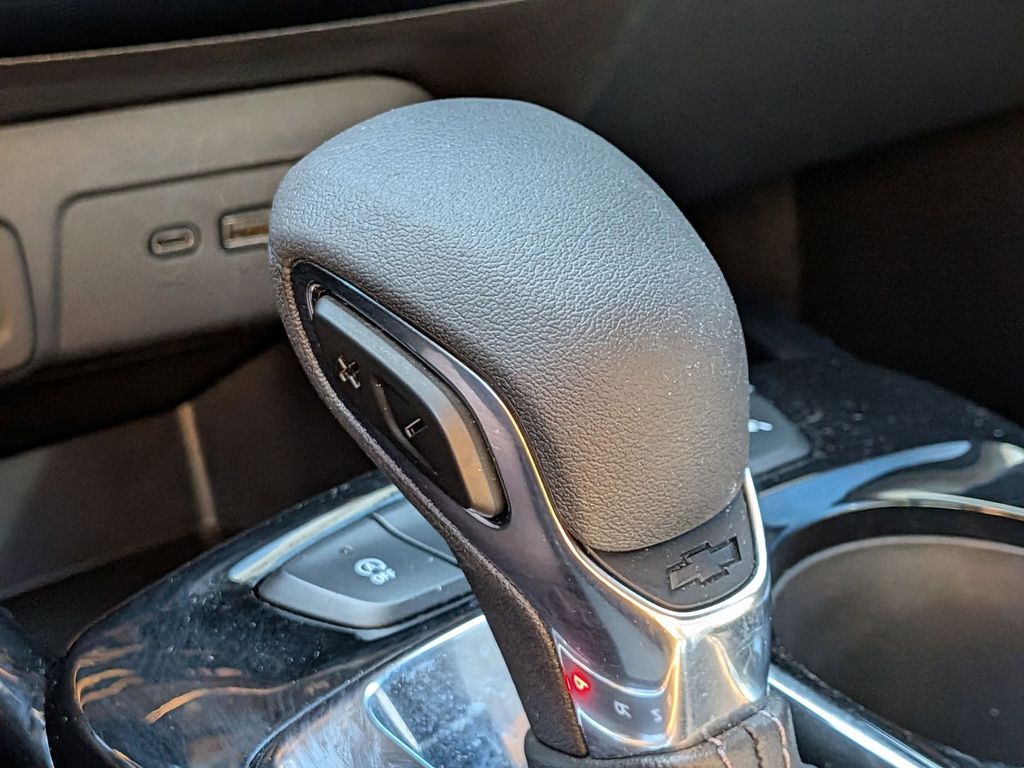 Thumbnail: 2025 Chevrolet Trax - 18