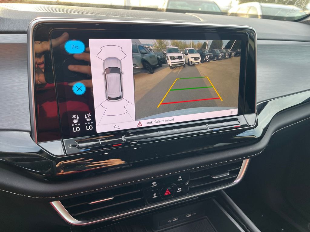 Thumbnail: 2025 Volkswagen Atlas - 17