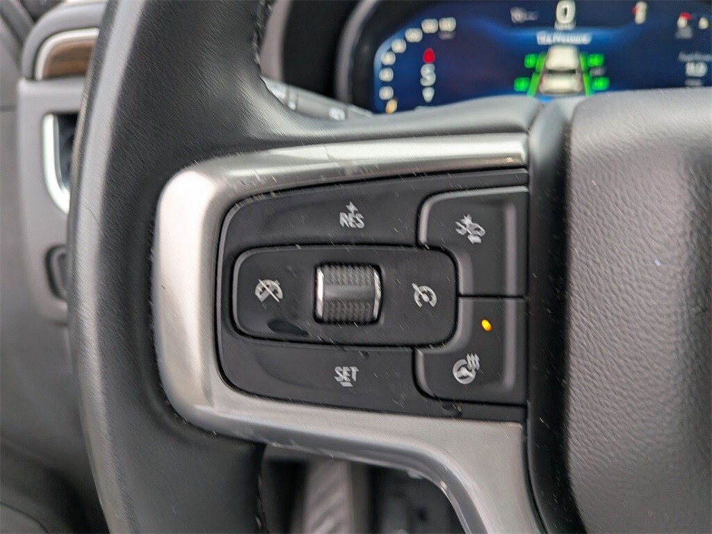 Thumbnail: 2023 Chevrolet Suburban - 21