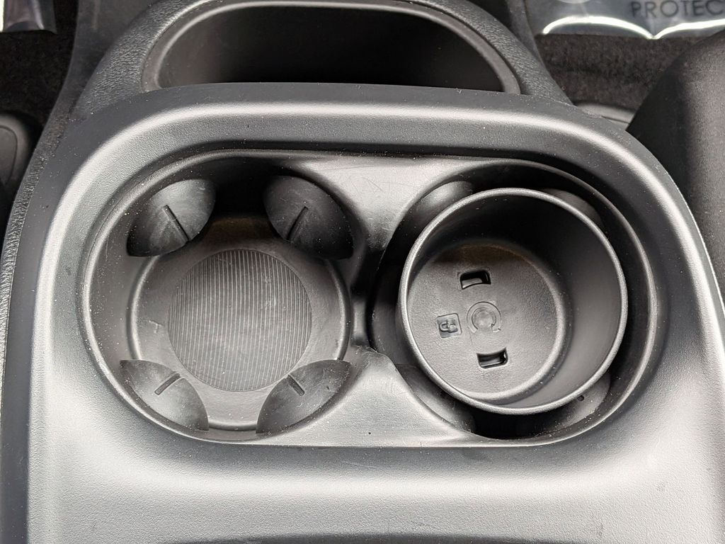 Thumbnail: 2025 Chrysler Pacifica - 22