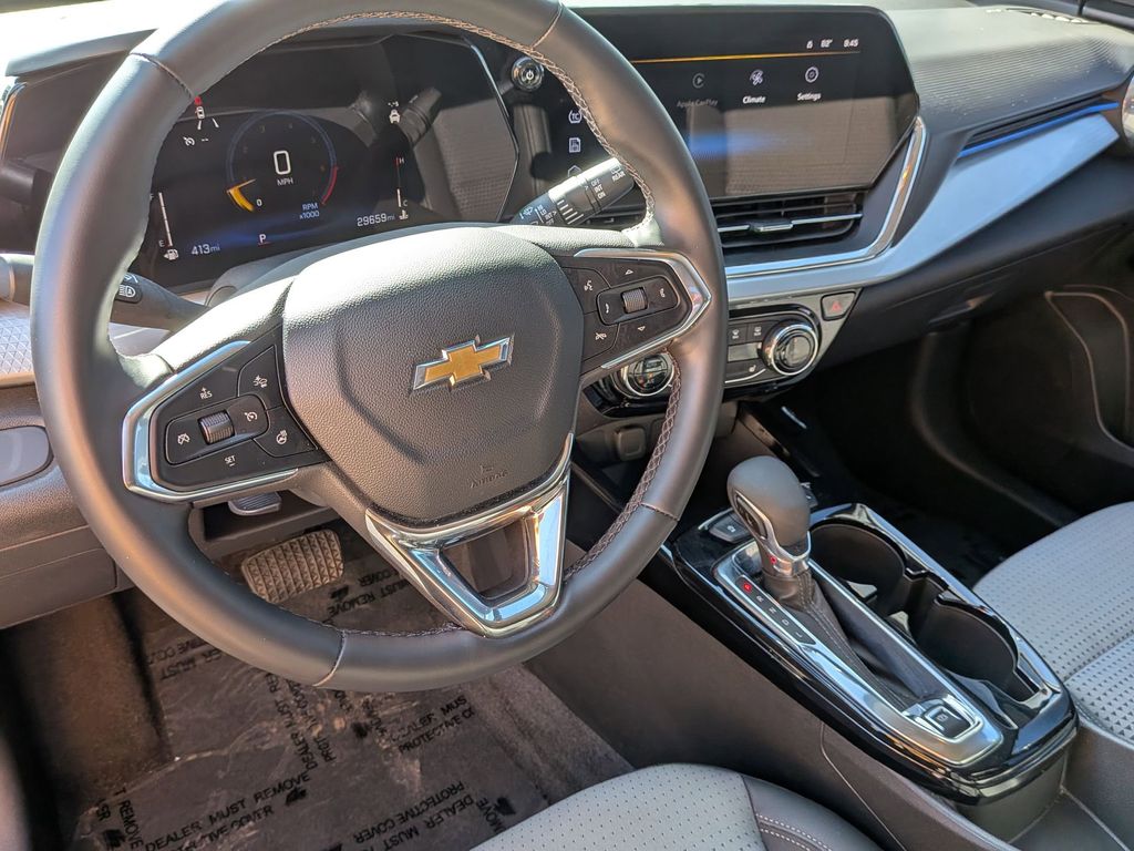 Thumbnail: 2025 Chevrolet Trax - 11