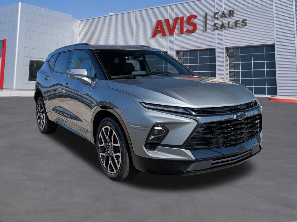 Thumbnail: 2025 Chevrolet Blazer - 3