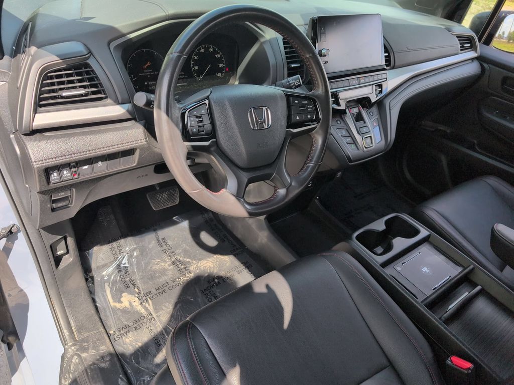 Thumbnail: 2025 Honda Odyssey - 15