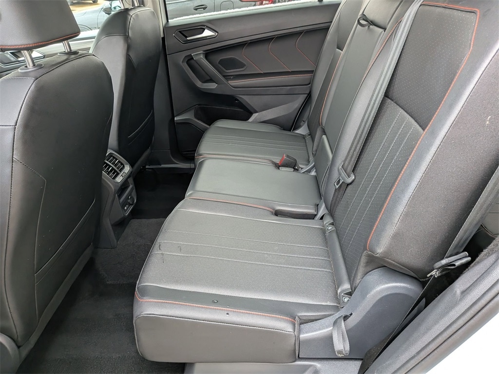 Thumbnail: 2024 Volkswagen Tiguan - 25