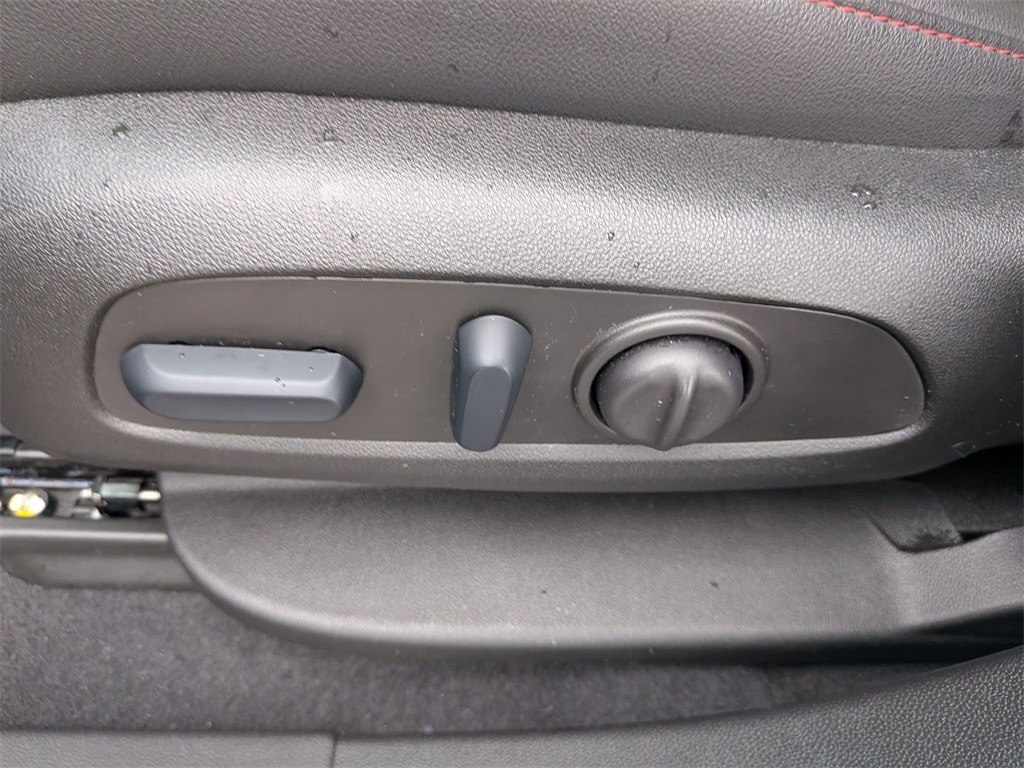 Thumbnail: 2025 Chevrolet Blazer - 15