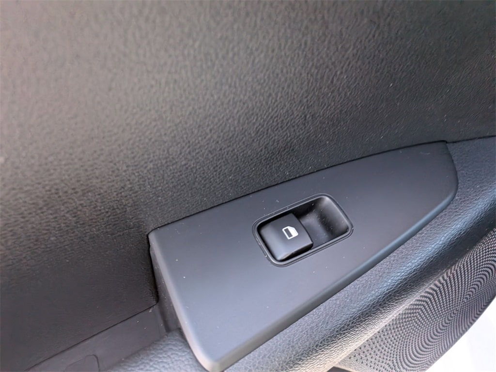 Thumbnail: 2024 Kia Forte - 27