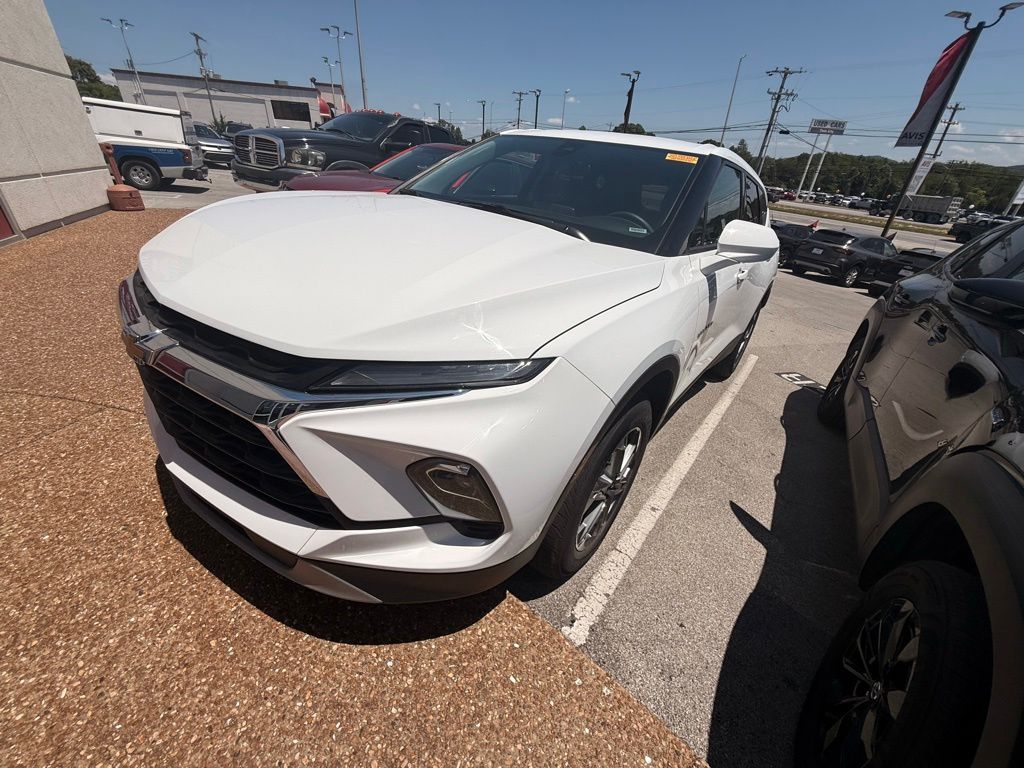 2025 Chevrolet Blazer's photo