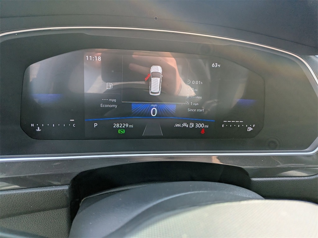 Thumbnail: 2024 Volkswagen Tiguan - 16