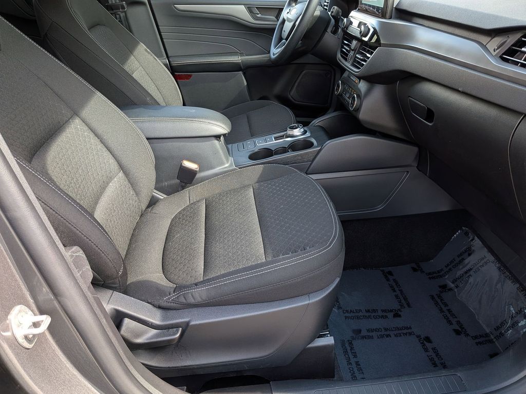 Thumbnail: 2025 Ford Escape - 28