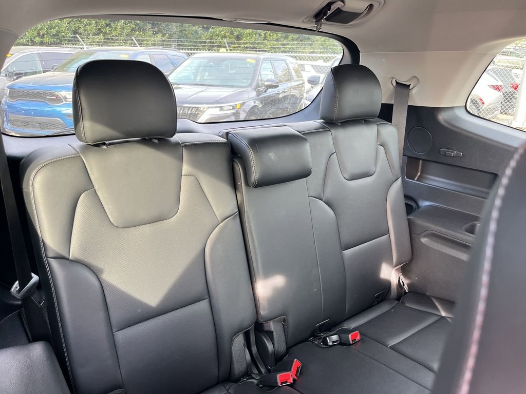 Thumbnail: 2025 Kia Telluride - 29