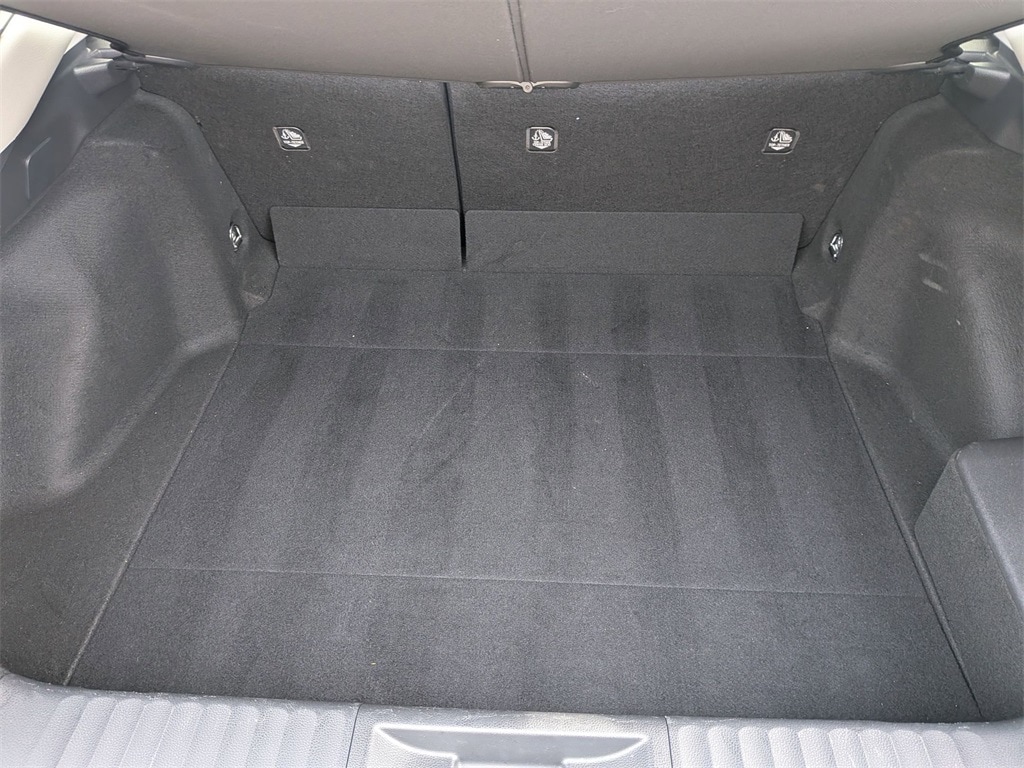 Thumbnail: 2025 Toyota Prius - 27