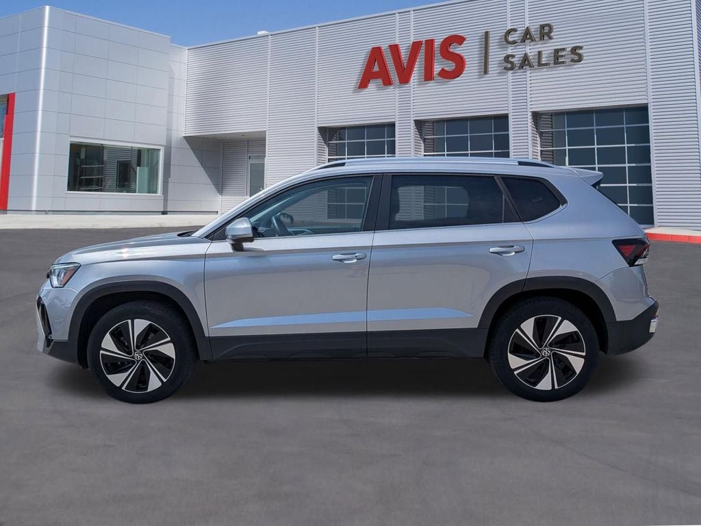 Thumbnail: 2025 Volkswagen Taos - 10