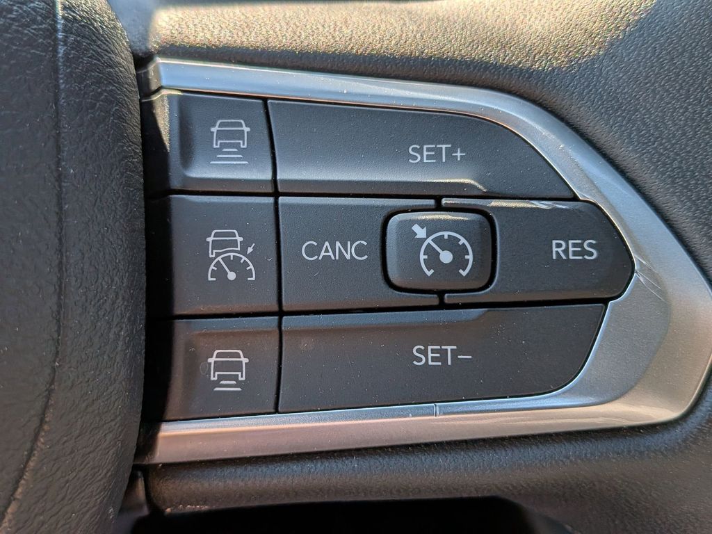 Thumbnail: 2025 Jeep Compass - 21